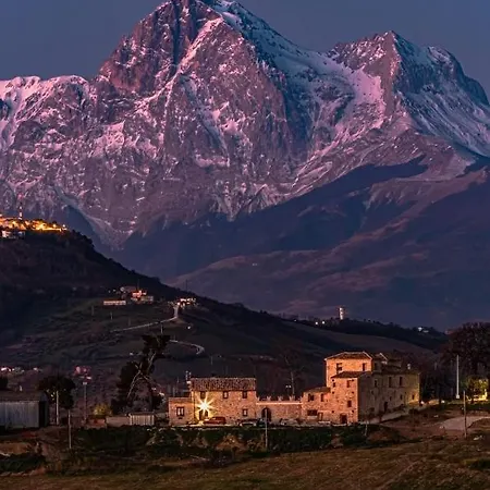 Bed & Breakfast Castello Di Petecciano B&B