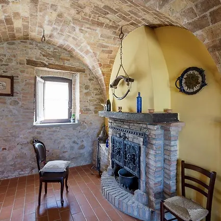 ベッド・アンド・ブレックファスト Castello Di Petecciano B&B
