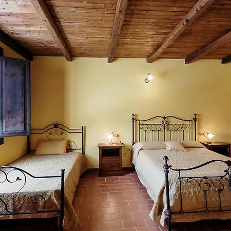 Castello Di Petecciano B&B *